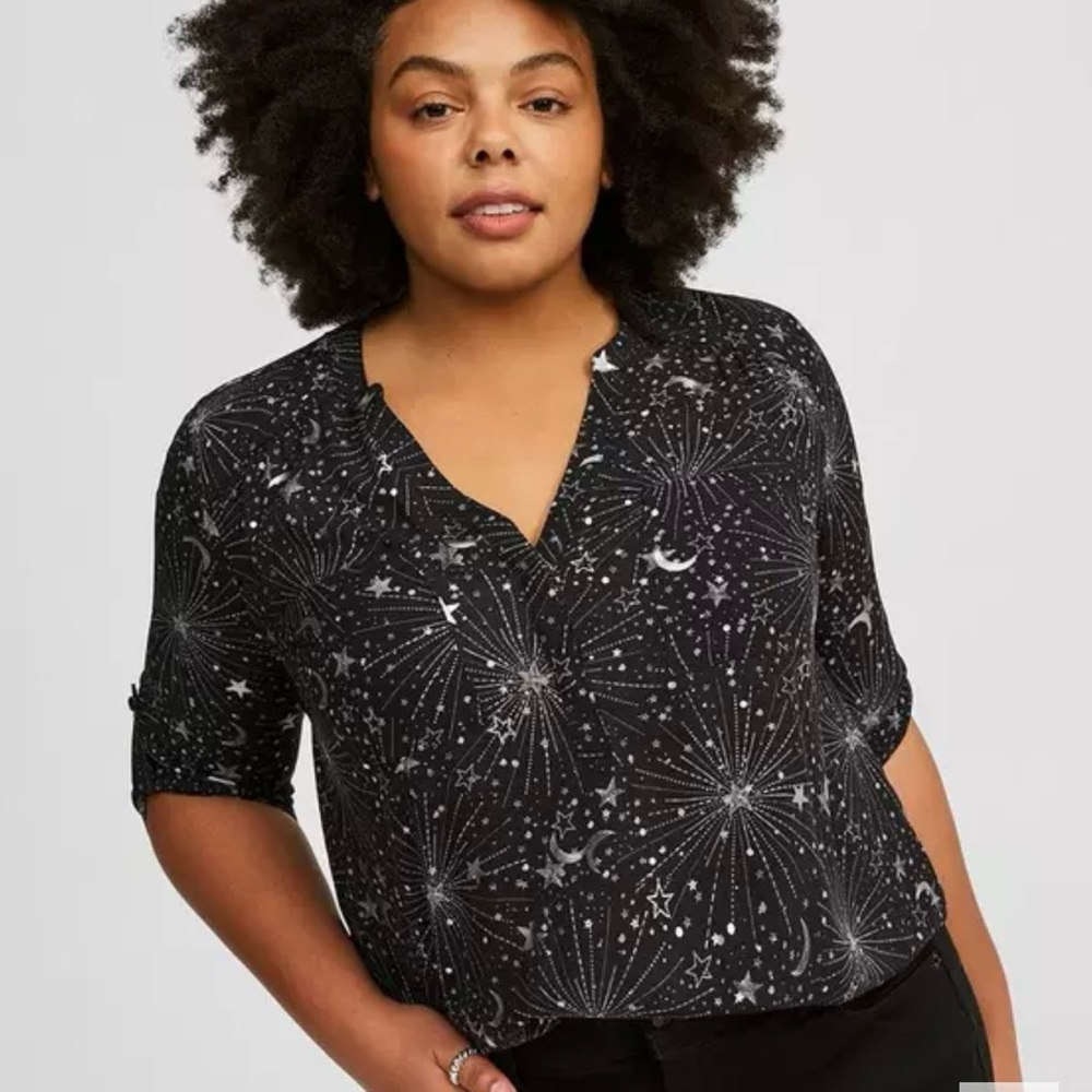 Torrid Stars & Moon Harper Blouse NWT 0/L/12
